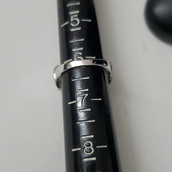 Watch Video / Sterling Silver 925 Tanzanite Halo Ring